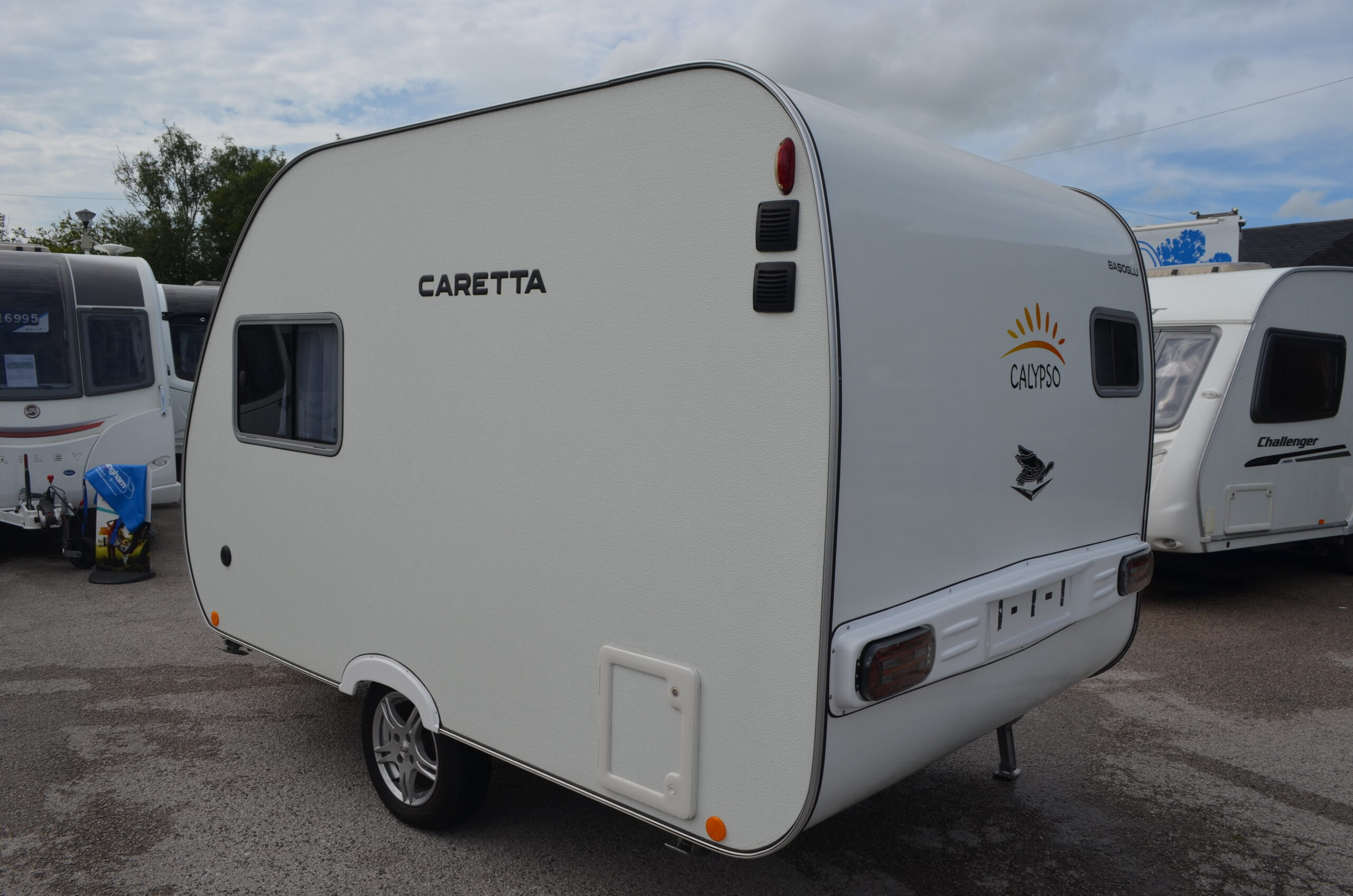 2021 Caretta Calypso 2 End Kitchen Touring Caravan